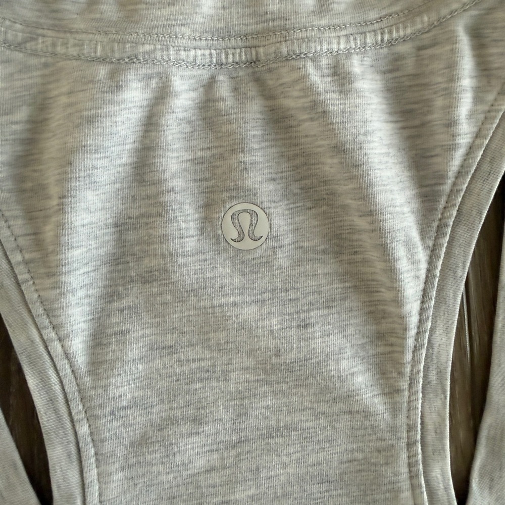 Lululemon Love Tank Top Heathered Light Grey - Size 6 - Picture 4 of 6
